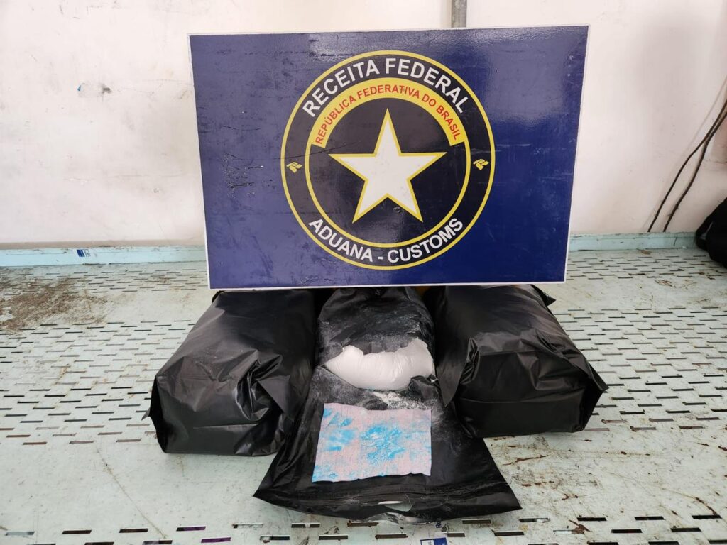 Aduana: Analistas-Tributários da RFB atuam na apreensão de cocaína em Fortaleza/CE